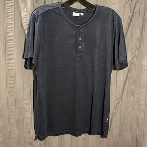 Onia Navy Blue Short Sleeve Henley.  Size M/M.